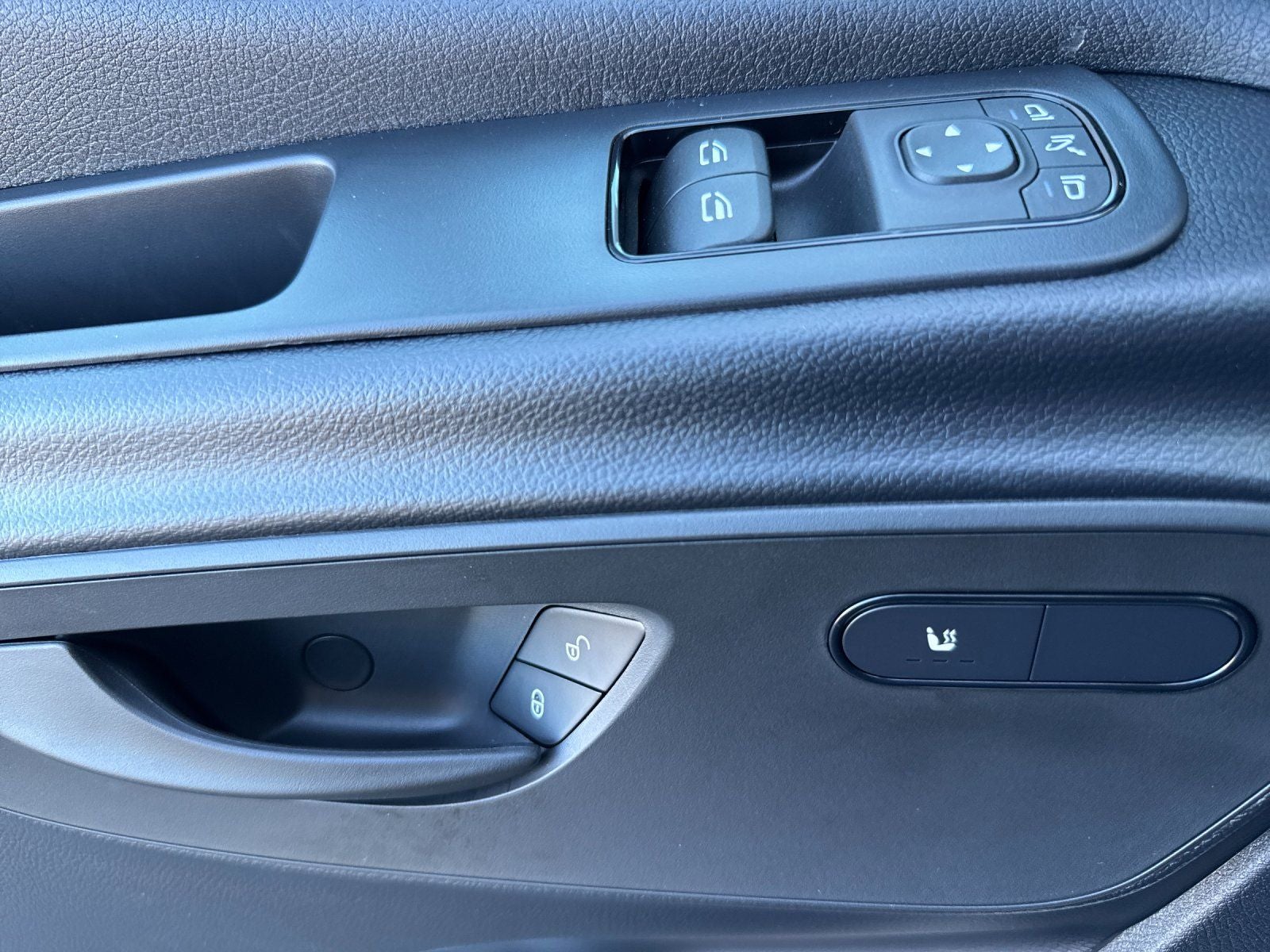 2025 Mercedes-Benz Sprinter 2500 Cargo 144 WB 4MATIC®