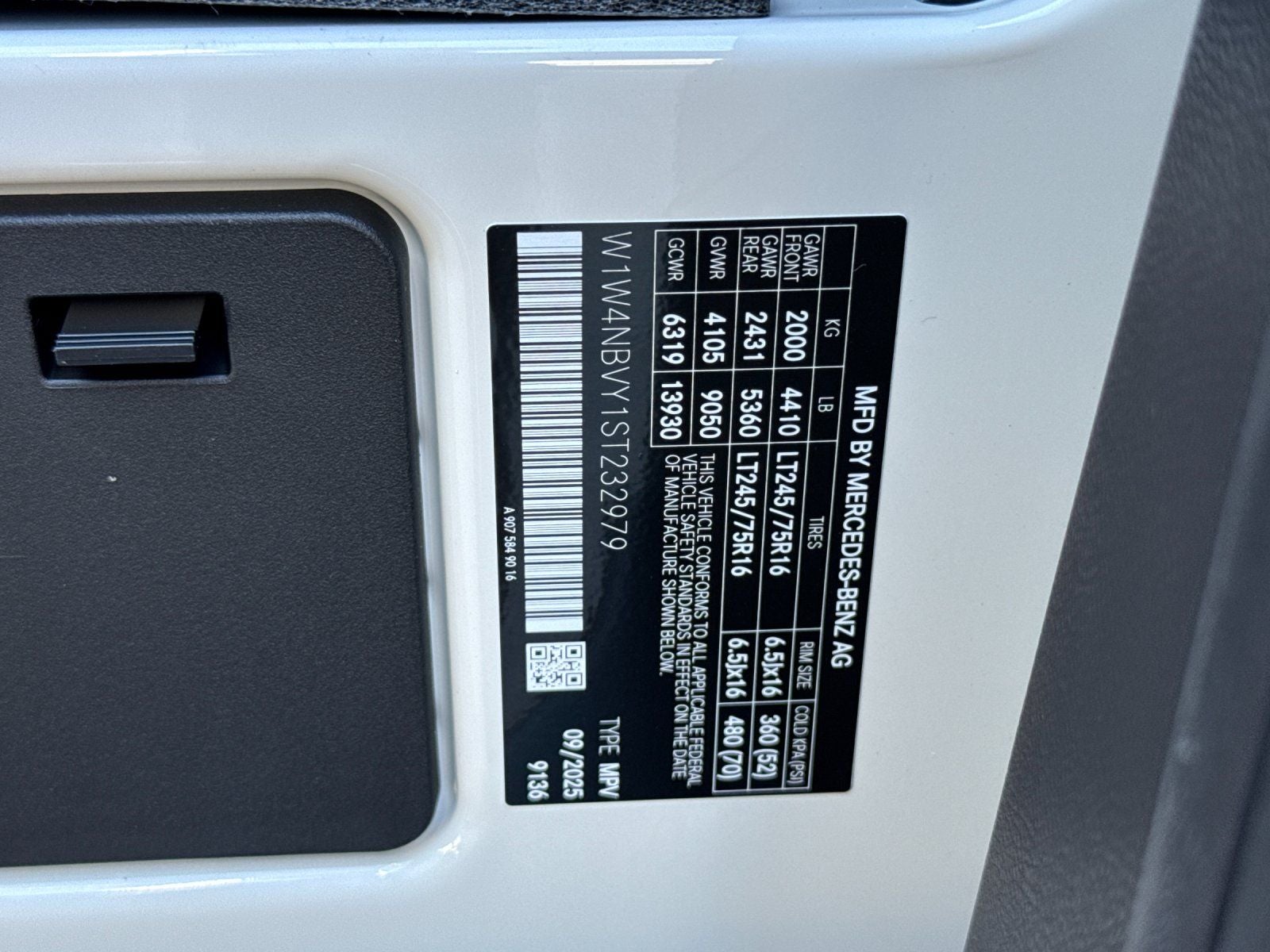 2025 Mercedes-Benz Sprinter 2500 Cargo 144 WB 4MATIC®