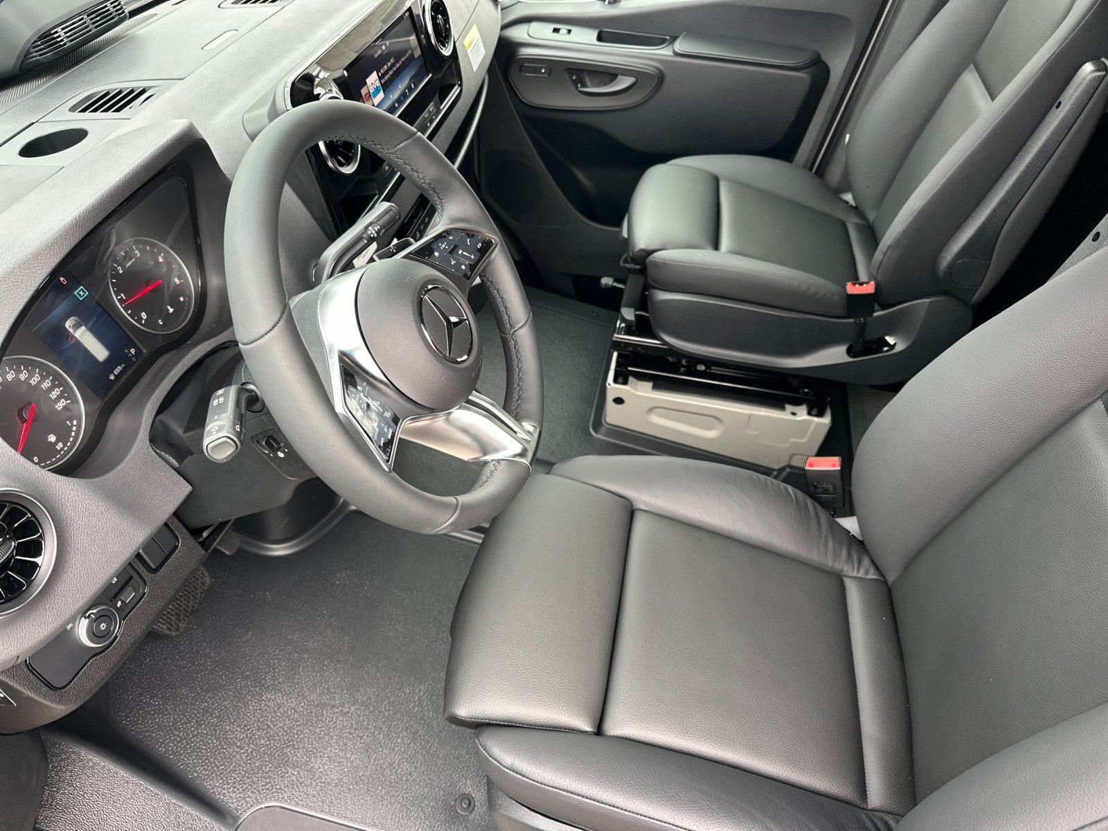 2026 Mercedes-Benz Sprinter 2500 Cargo 144 WB 4MATIC®