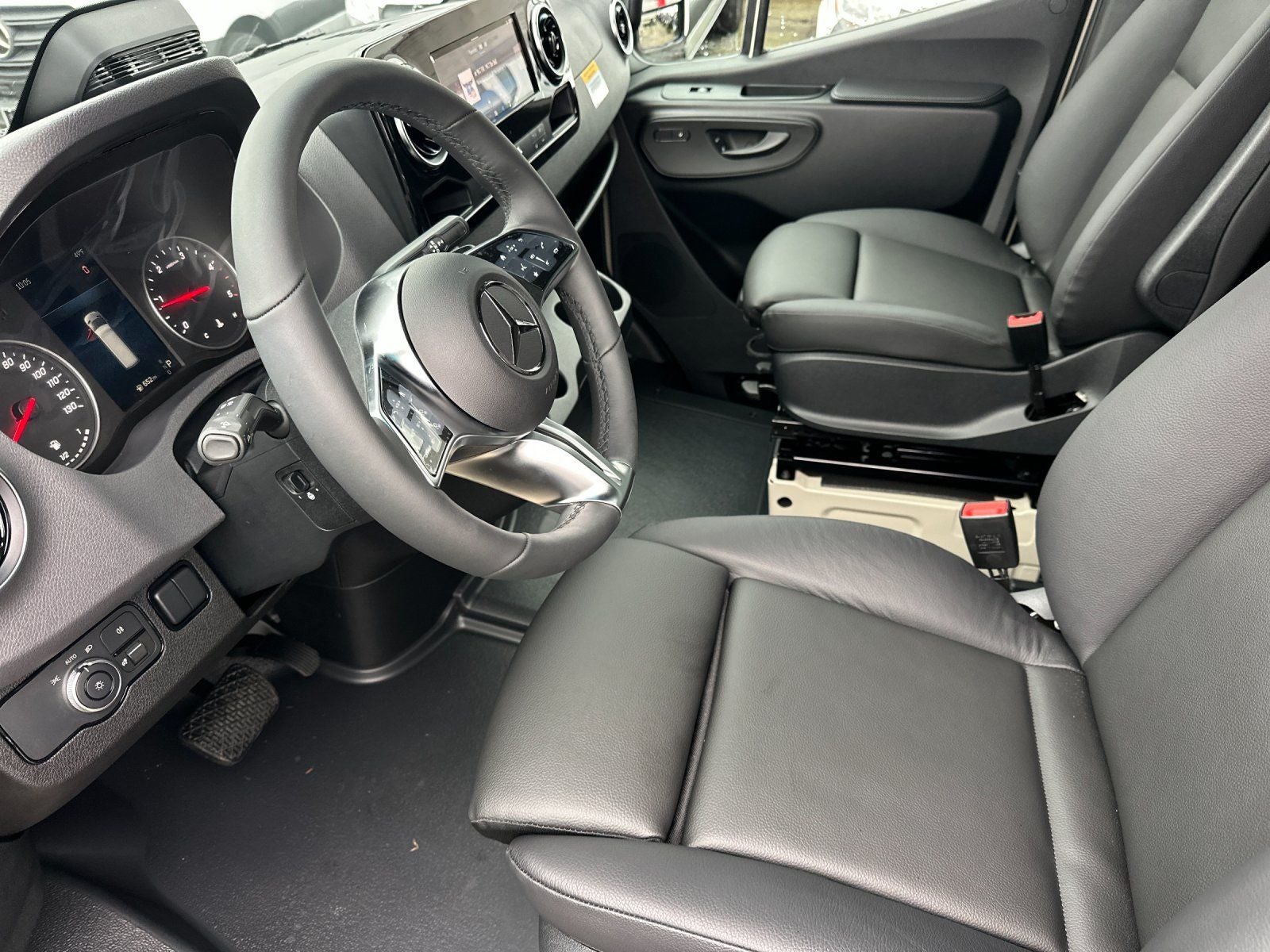 2026 Mercedes-Benz Sprinter 2500 Cargo 144 WB 4MATIC®