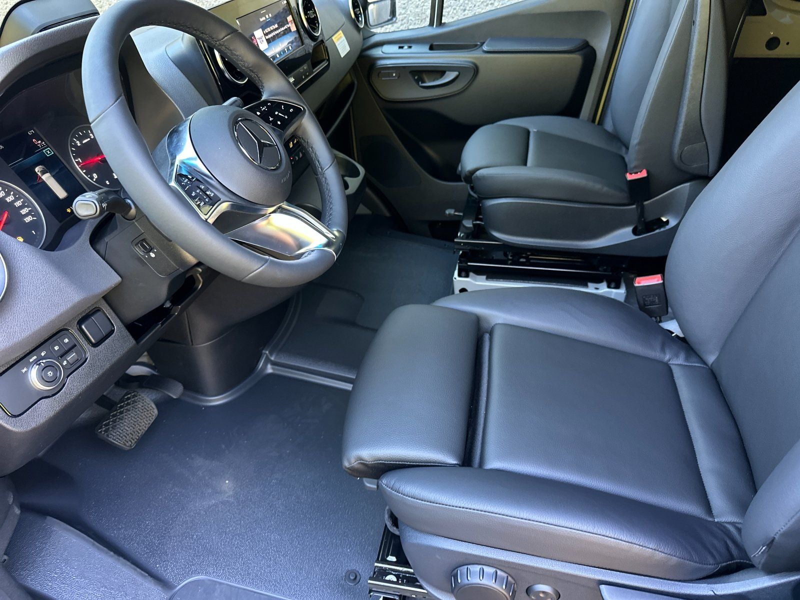 2026 Mercedes-Benz Sprinter 2500 Cargo 144 WB 4MATIC®
