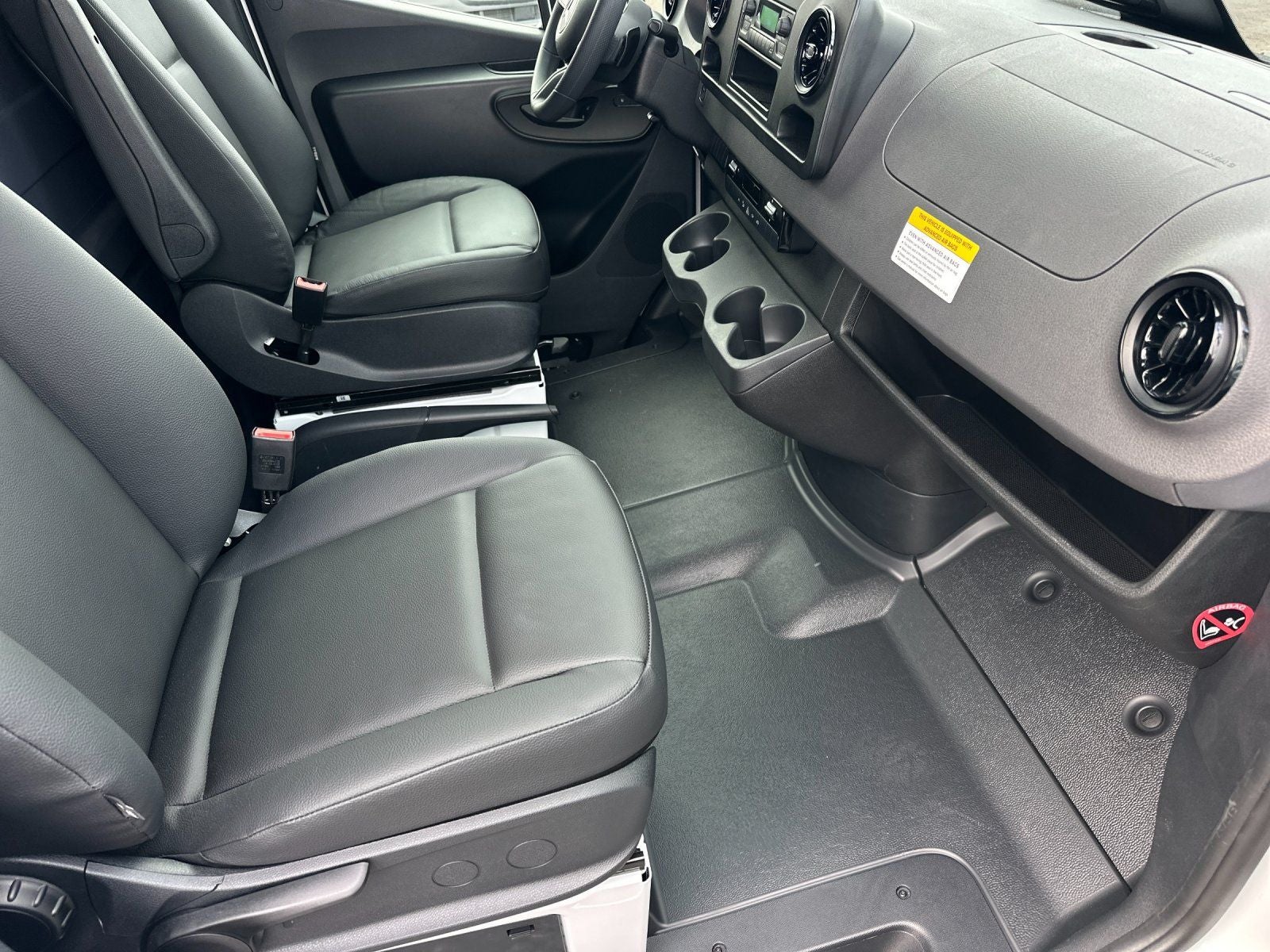 2025 Mercedes-Benz Sprinter 2500 Cargo 144 WB