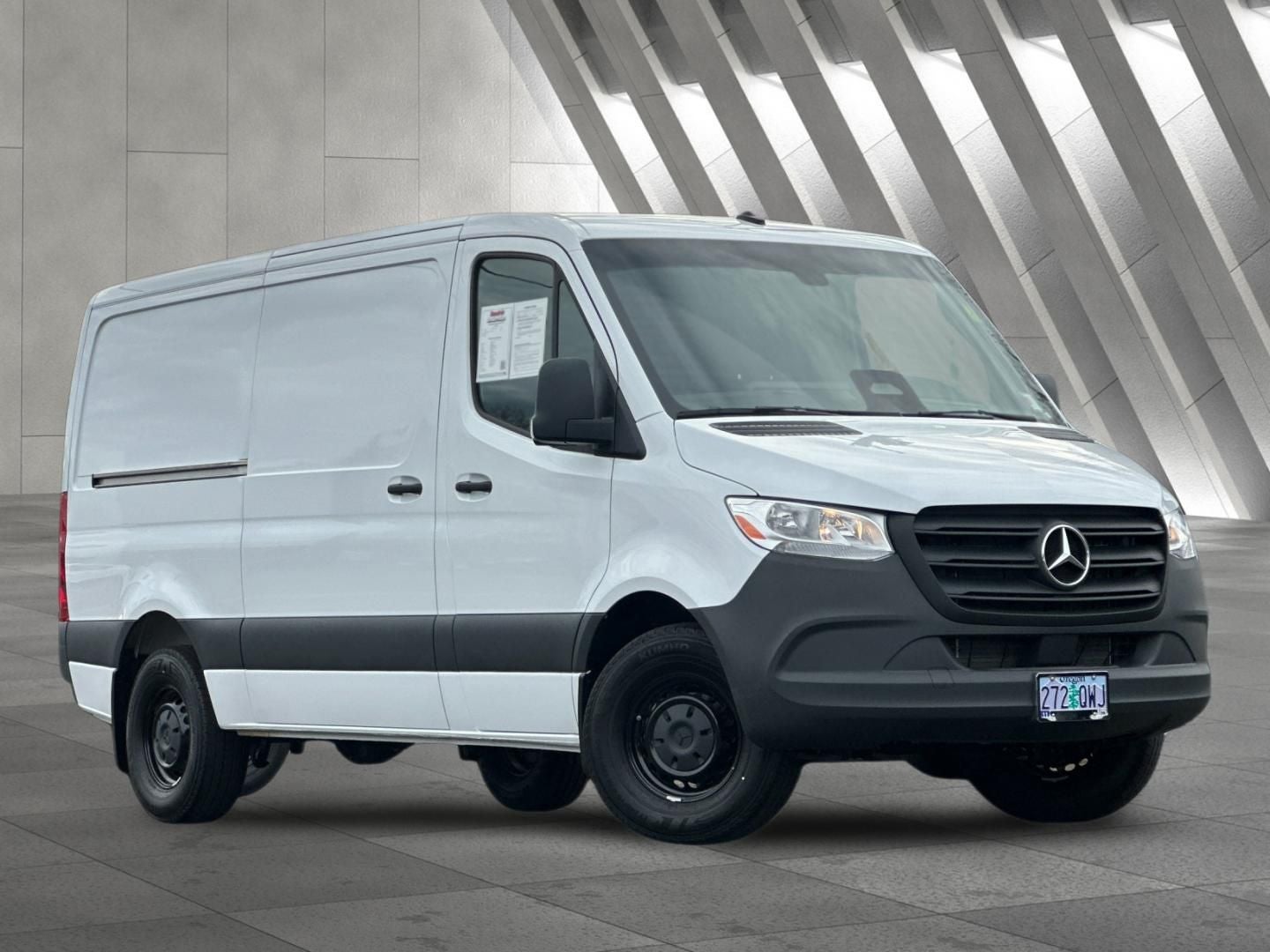 2025 Mercedes-Benz Sprinter 2500 Cargo 144 WB