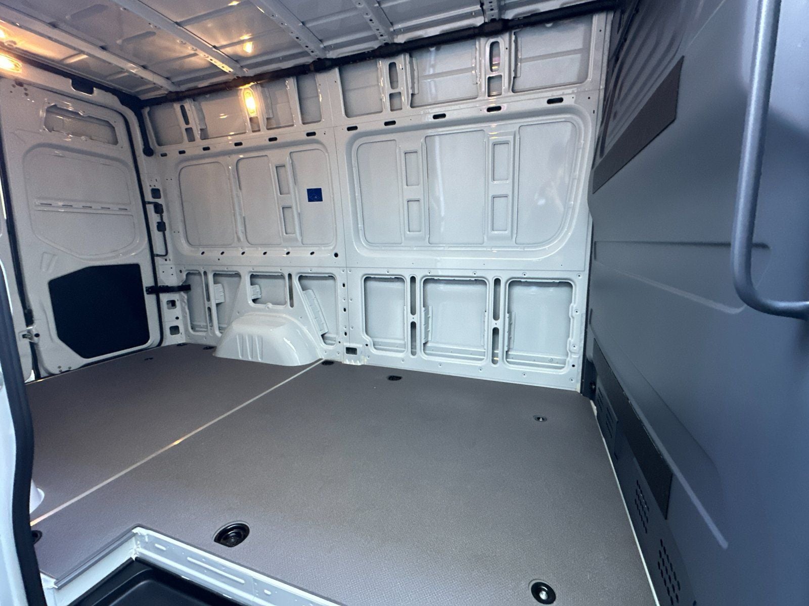 2025 Mercedes-Benz Sprinter 2500 Cargo 144 WB