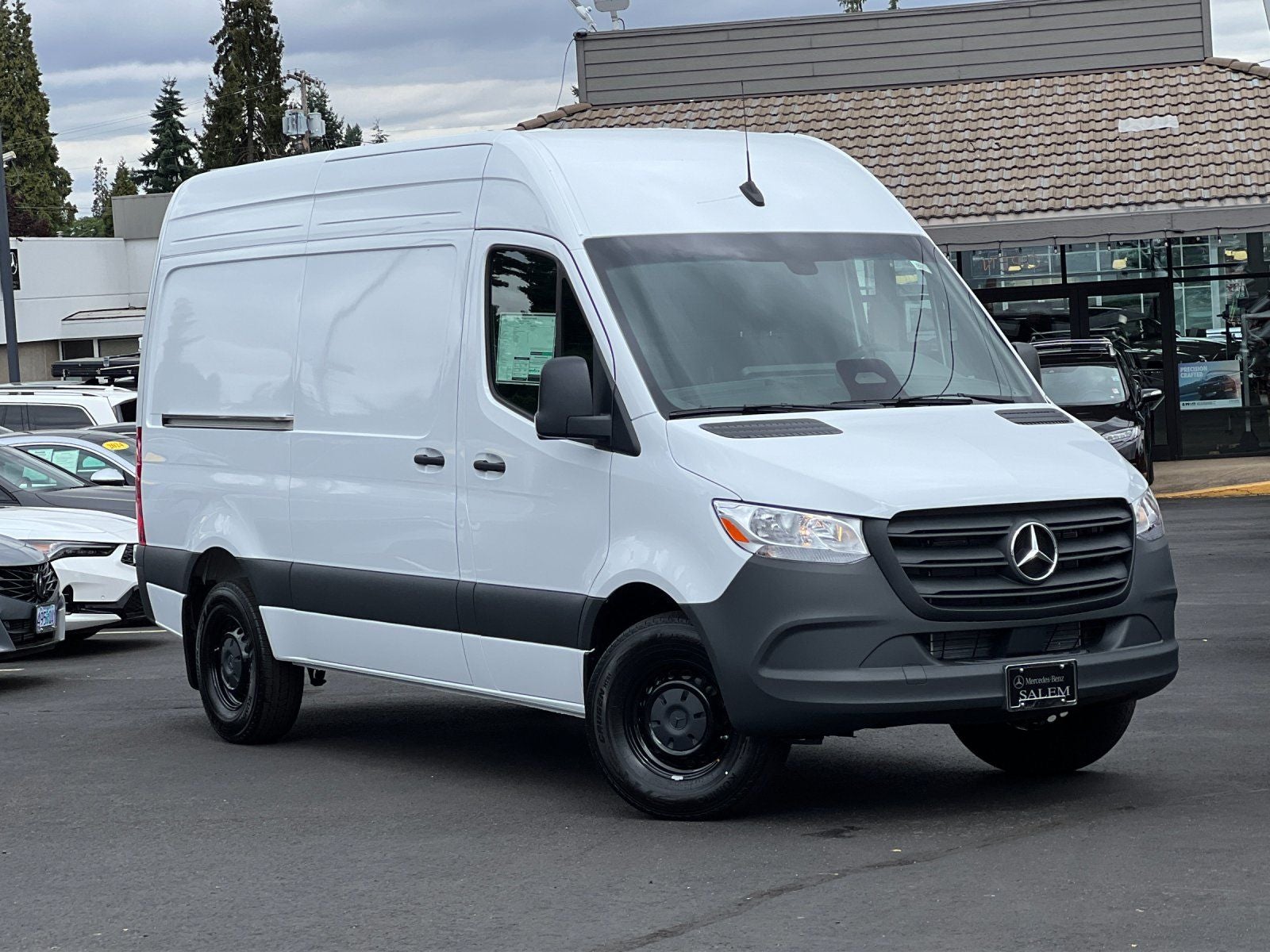 2025 Mercedes-Benz Sprinter 2500 Cargo 144 WB