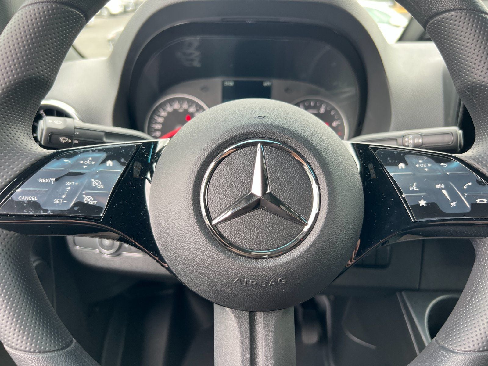 2025 Mercedes-Benz Sprinter 2500 Cargo 144 WB