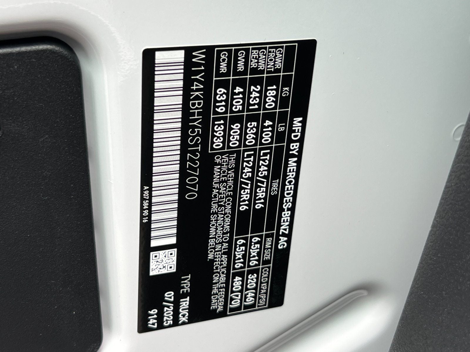 2025 Mercedes-Benz Sprinter 2500 Cargo 144 WB