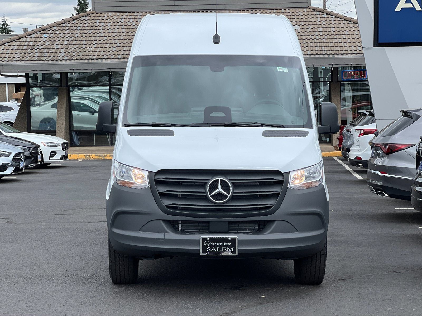 2025 Mercedes-Benz Sprinter 2500 Cargo 144 WB