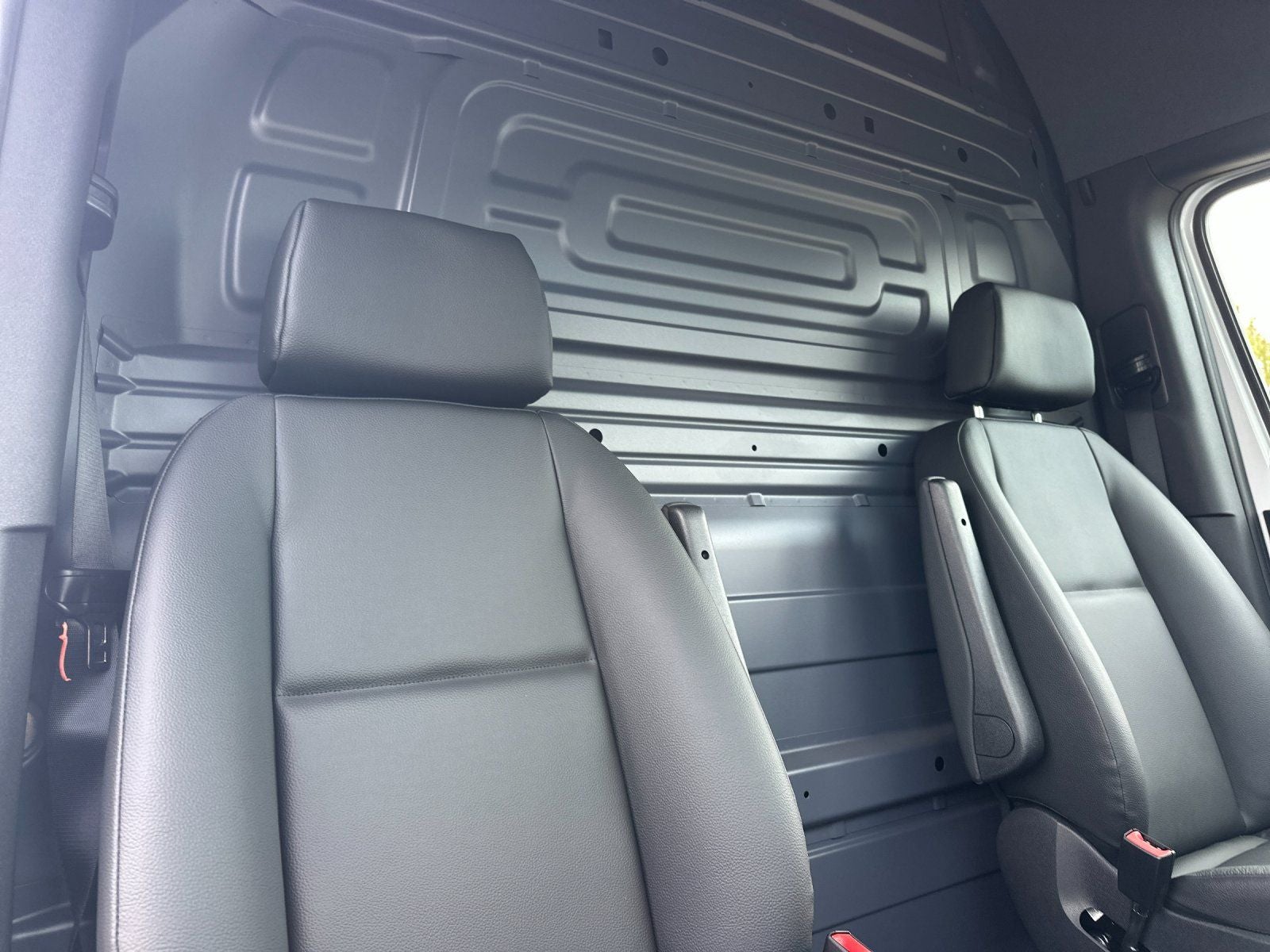 2025 Mercedes-Benz Sprinter 2500 Cargo 144 WB