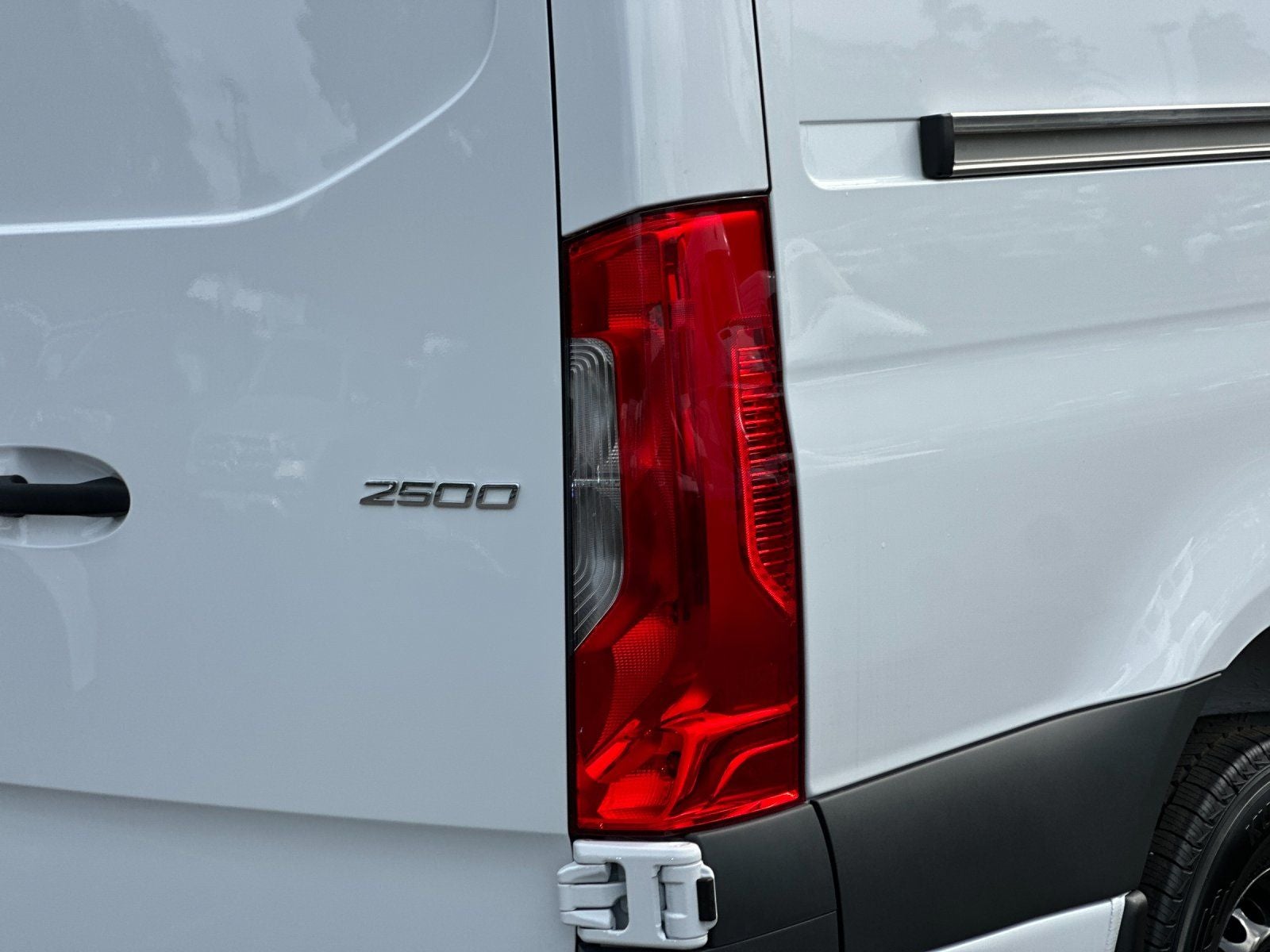 2025 Mercedes-Benz Sprinter 2500 Cargo 144 WB