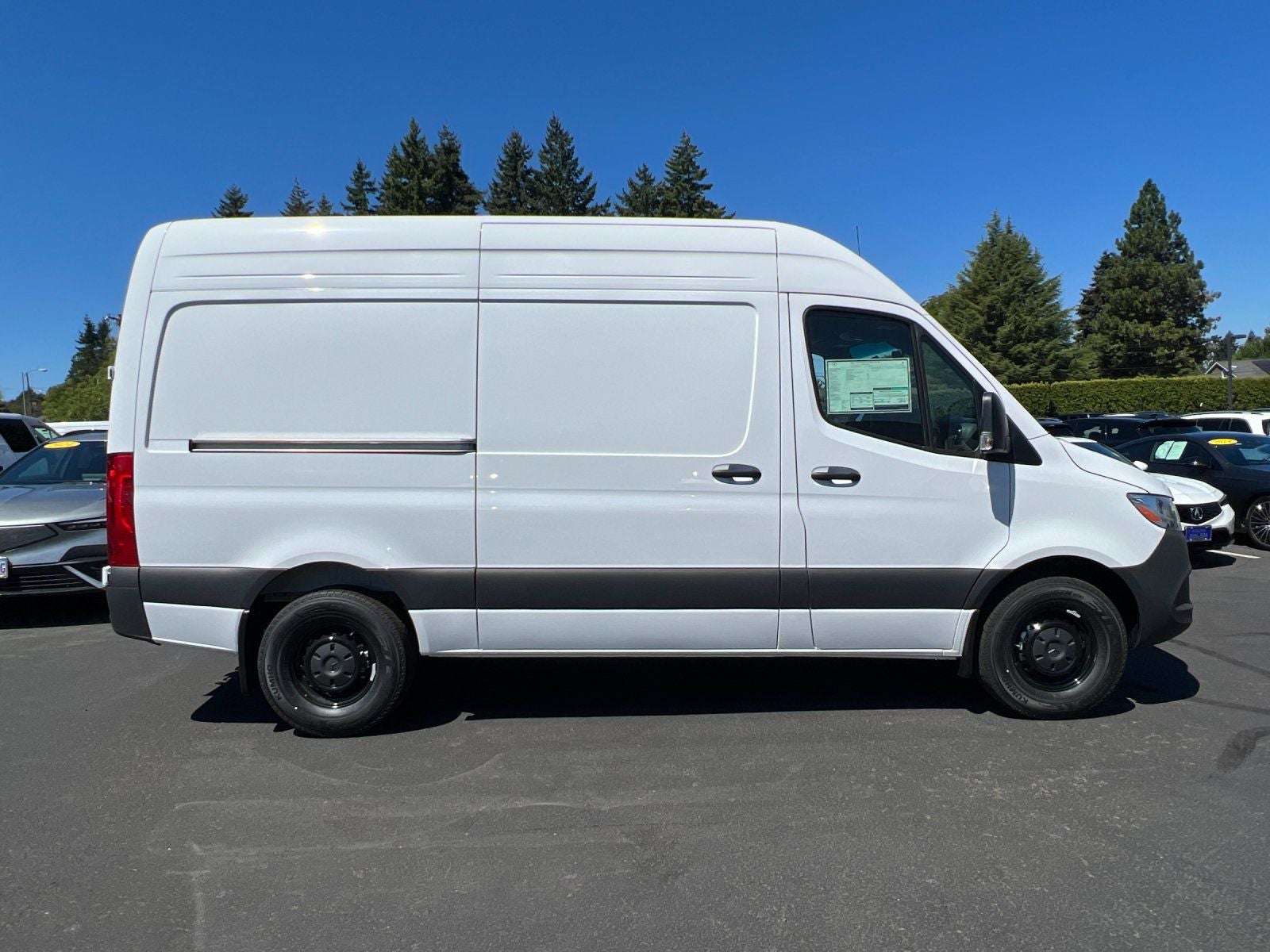 2025 Mercedes-Benz Sprinter 2500 Cargo 144 WB