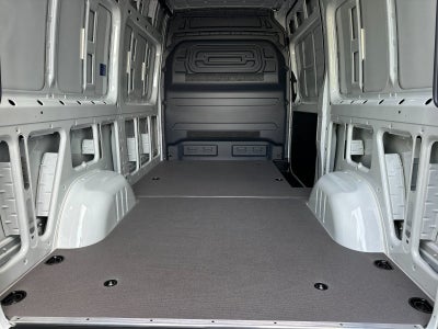 2025 Mercedes-Benz Sprinter 2500 Cargo 144 WB