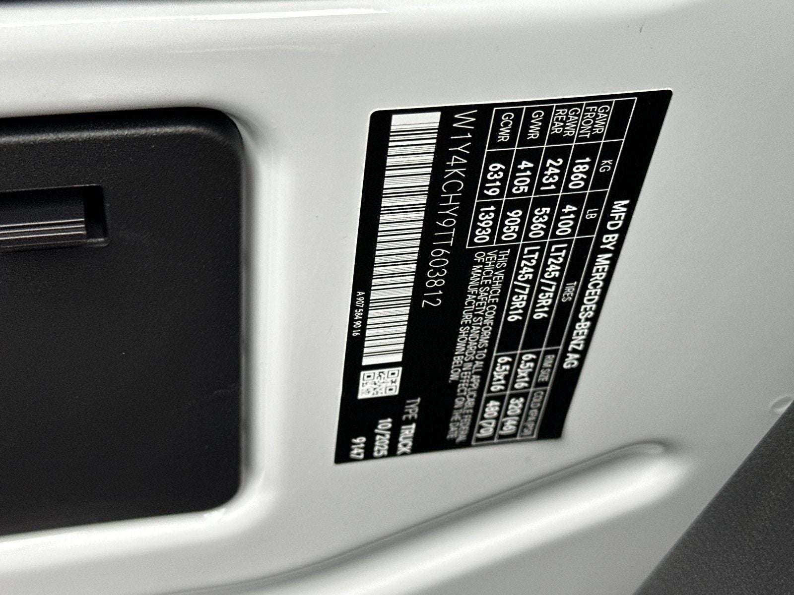 2026 Mercedes-Benz Sprinter 2500 Cargo 170 WB High Roof