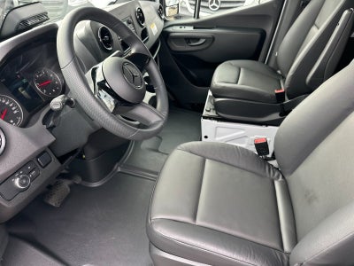 2025 Mercedes-Benz Sprinter 2500 Cargo 170 WB High Roof