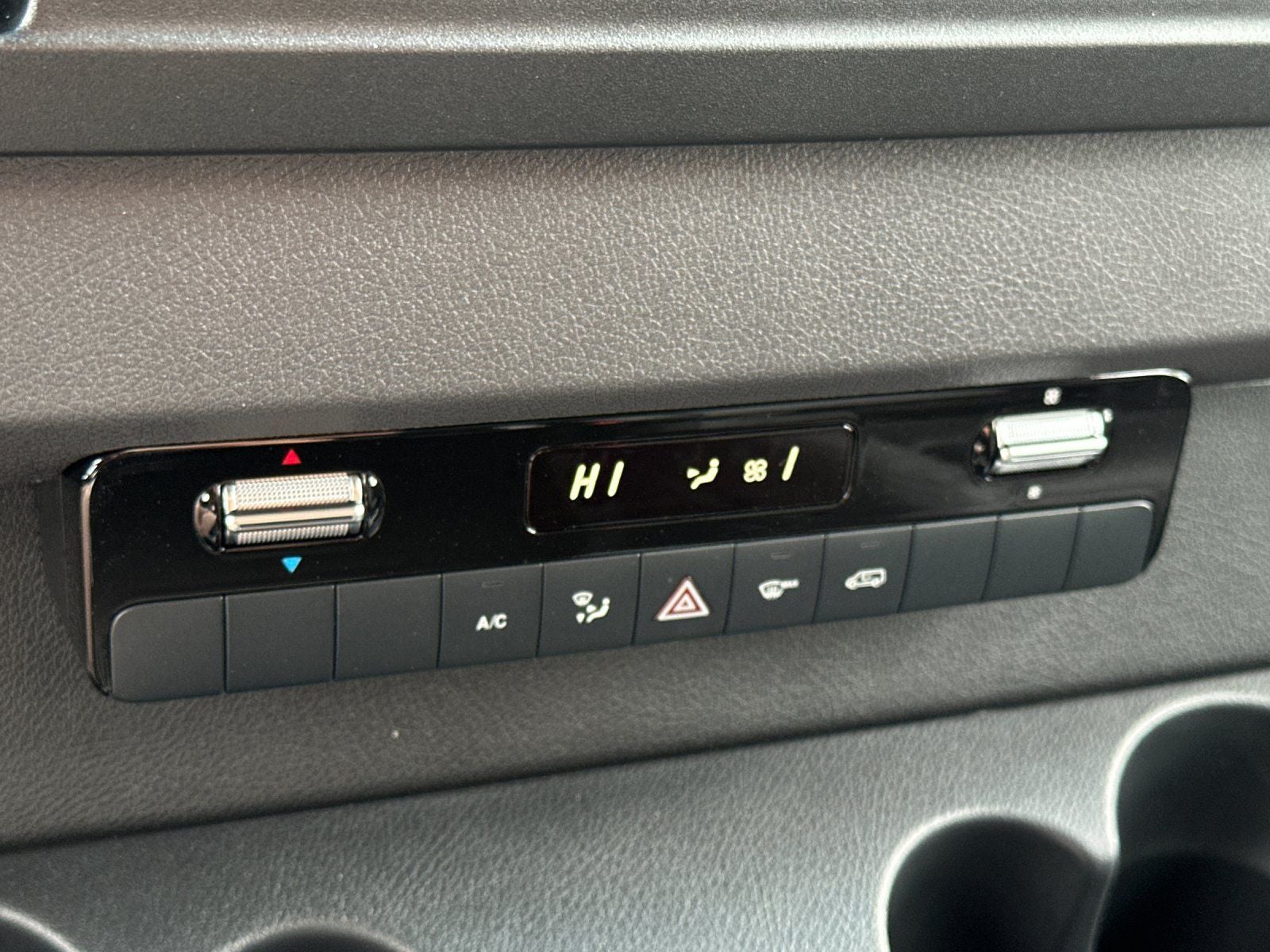 2025 Mercedes-Benz Sprinter 2500 Cargo 170 WB High Roof