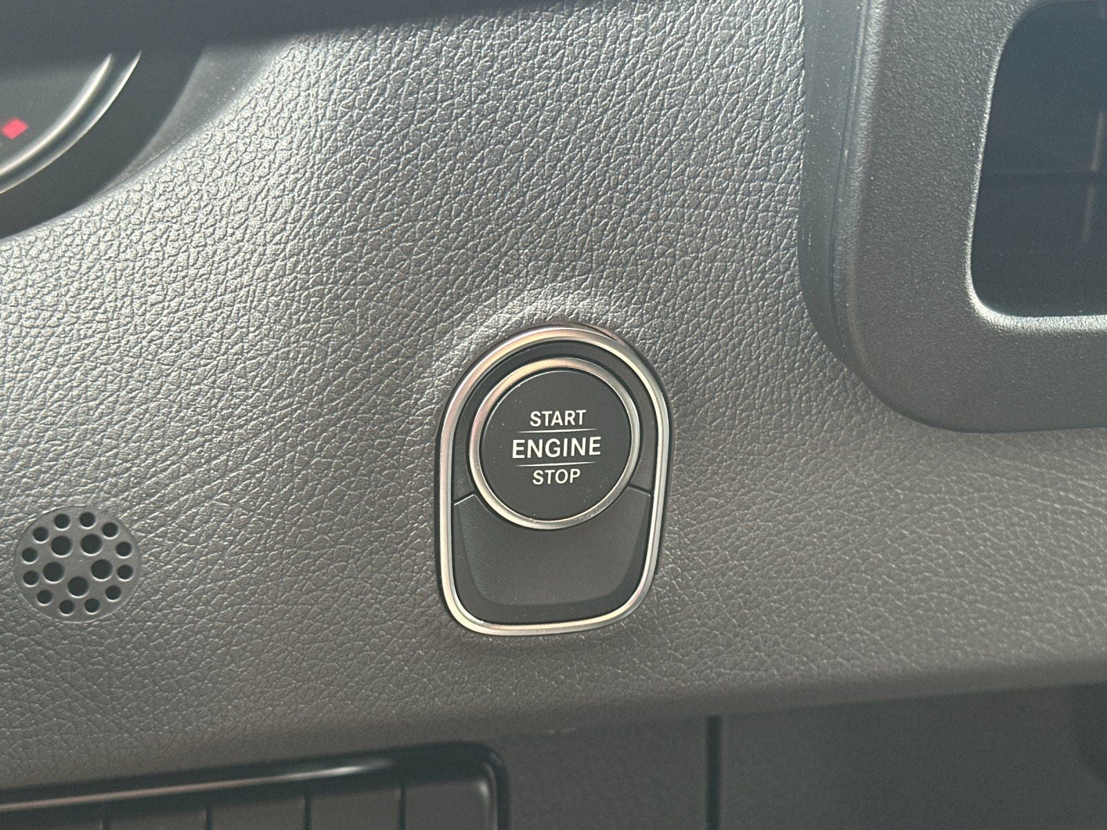 2025 Mercedes-Benz Sprinter 2500 Cargo 170 WB High Roof