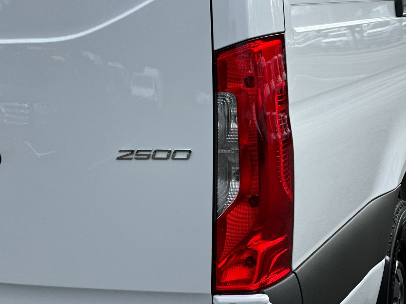 2025 Mercedes-Benz Sprinter 2500 Cargo 170 WB High Roof