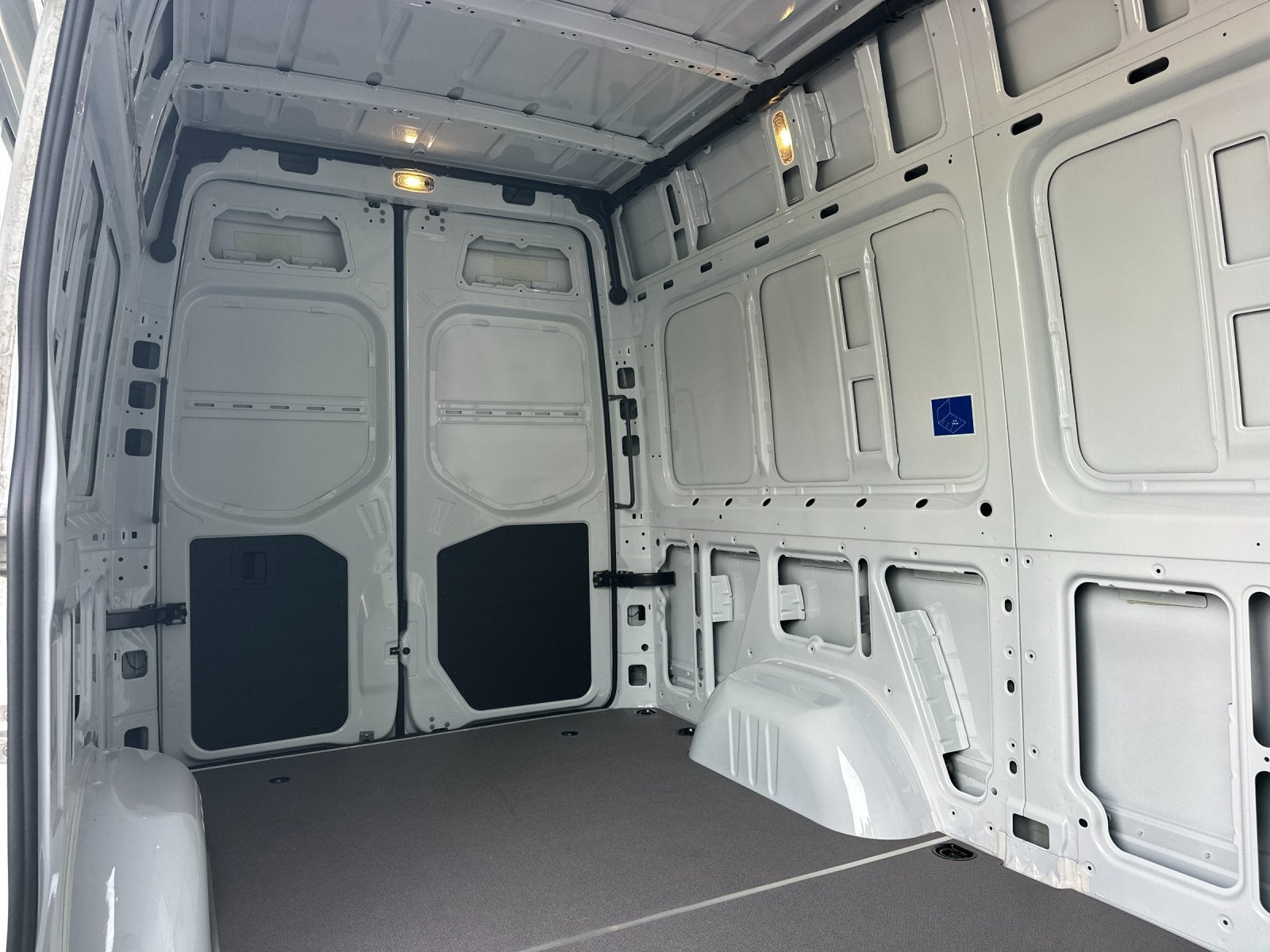 2025 Mercedes-Benz Sprinter 2500 Cargo 144 WB