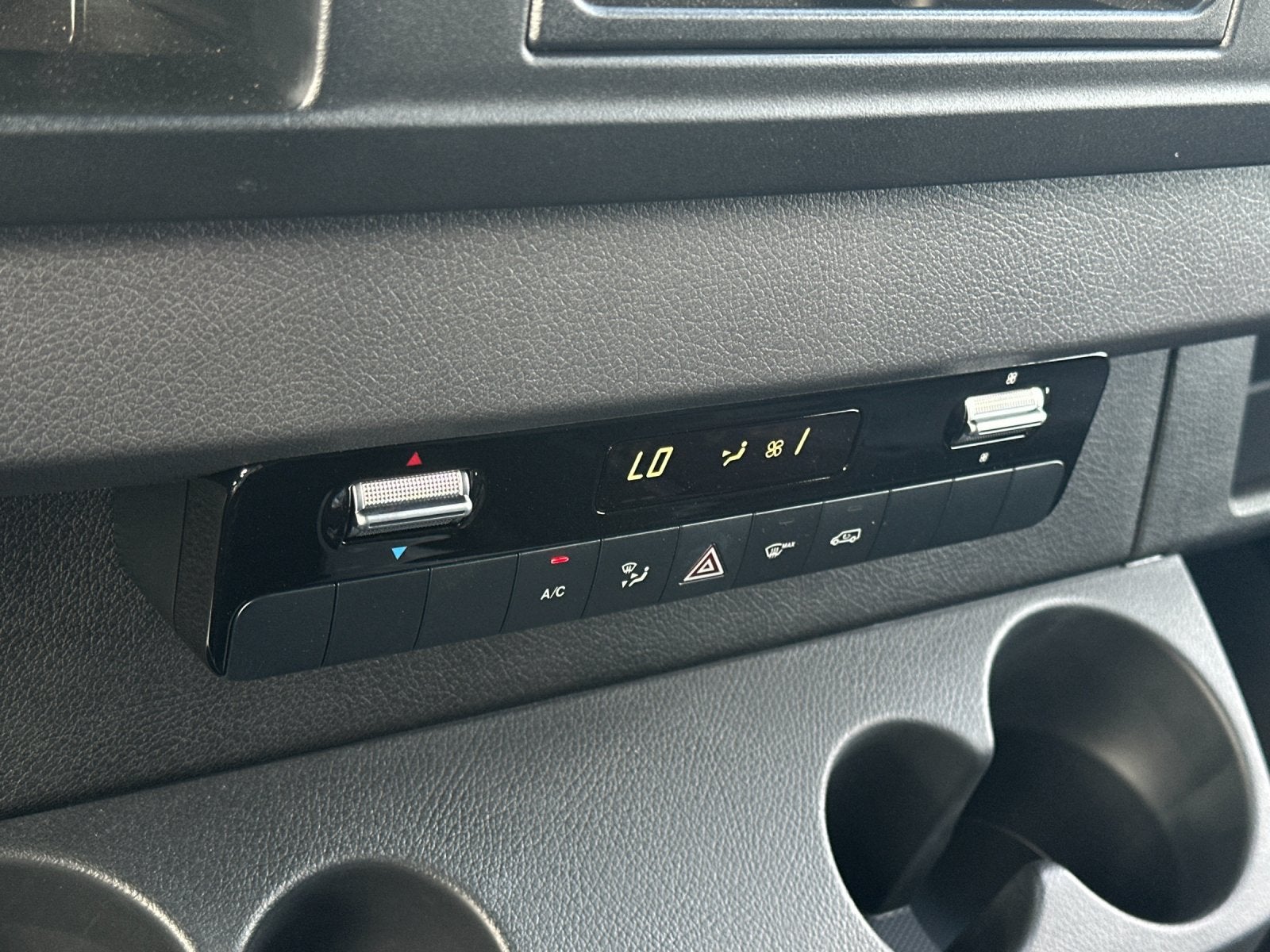 2025 Mercedes-Benz Sprinter 2500 Cargo 144 WB