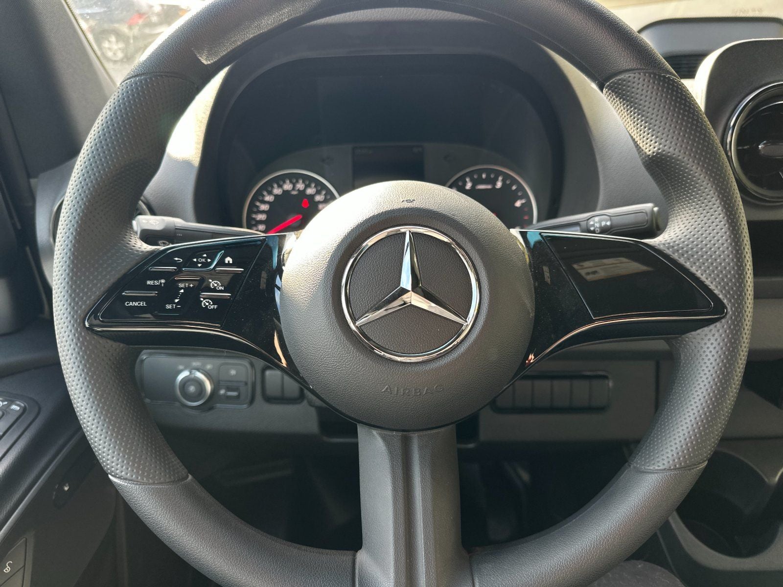 2025 Mercedes-Benz Sprinter 2500 Cargo 144 WB