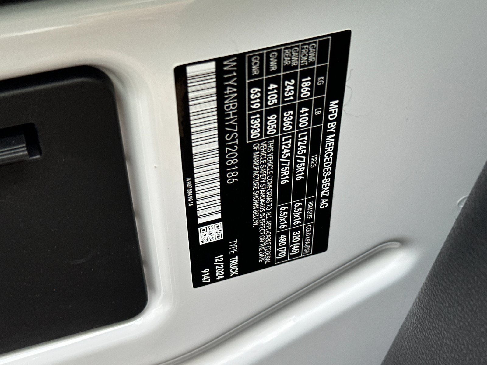 2025 Mercedes-Benz Sprinter 2500 Cargo 144 WB