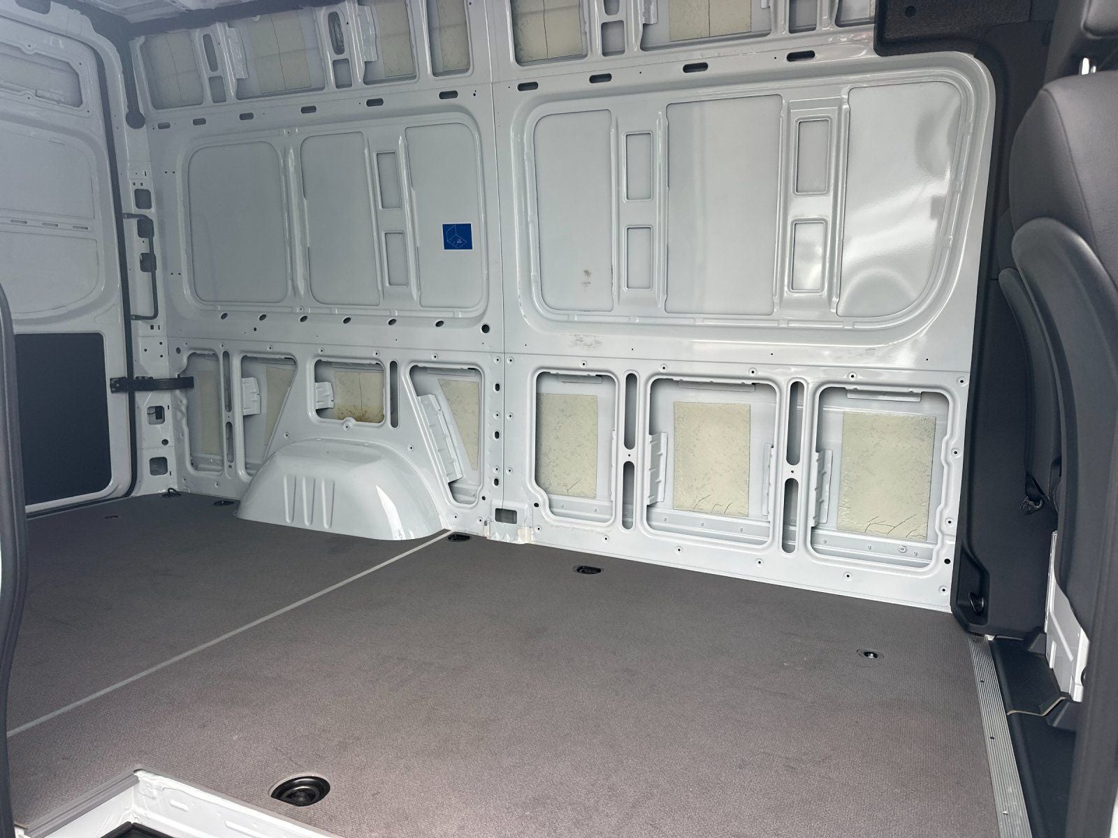 2025 Mercedes-Benz Sprinter 2500 Cargo 144 WB