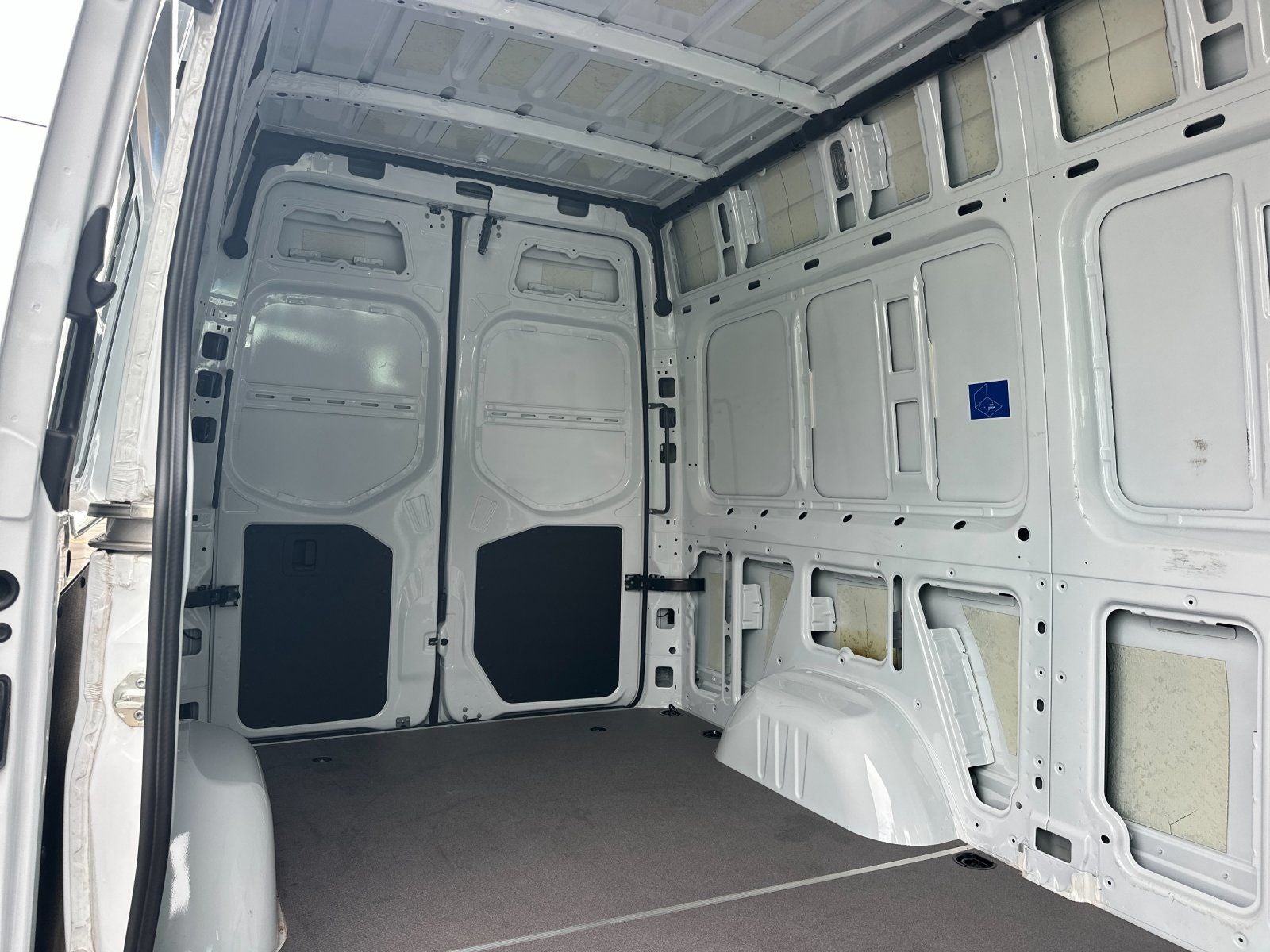 2025 Mercedes-Benz Sprinter 2500 Cargo 144 WB