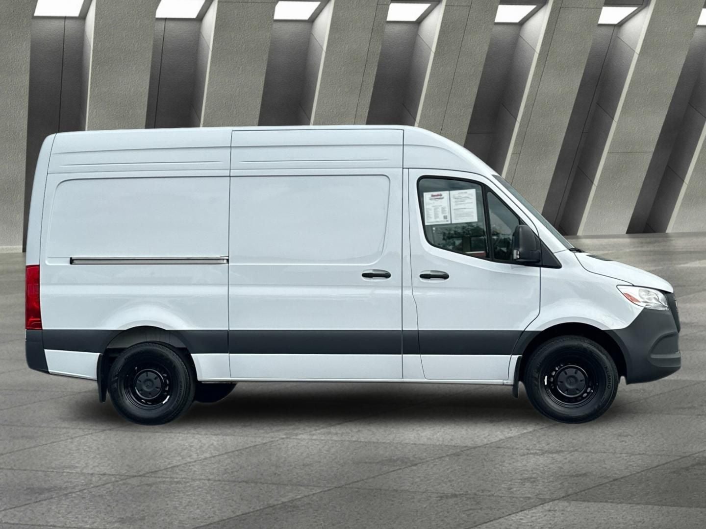 2025 Mercedes-Benz Sprinter 2500 Cargo 144 WB