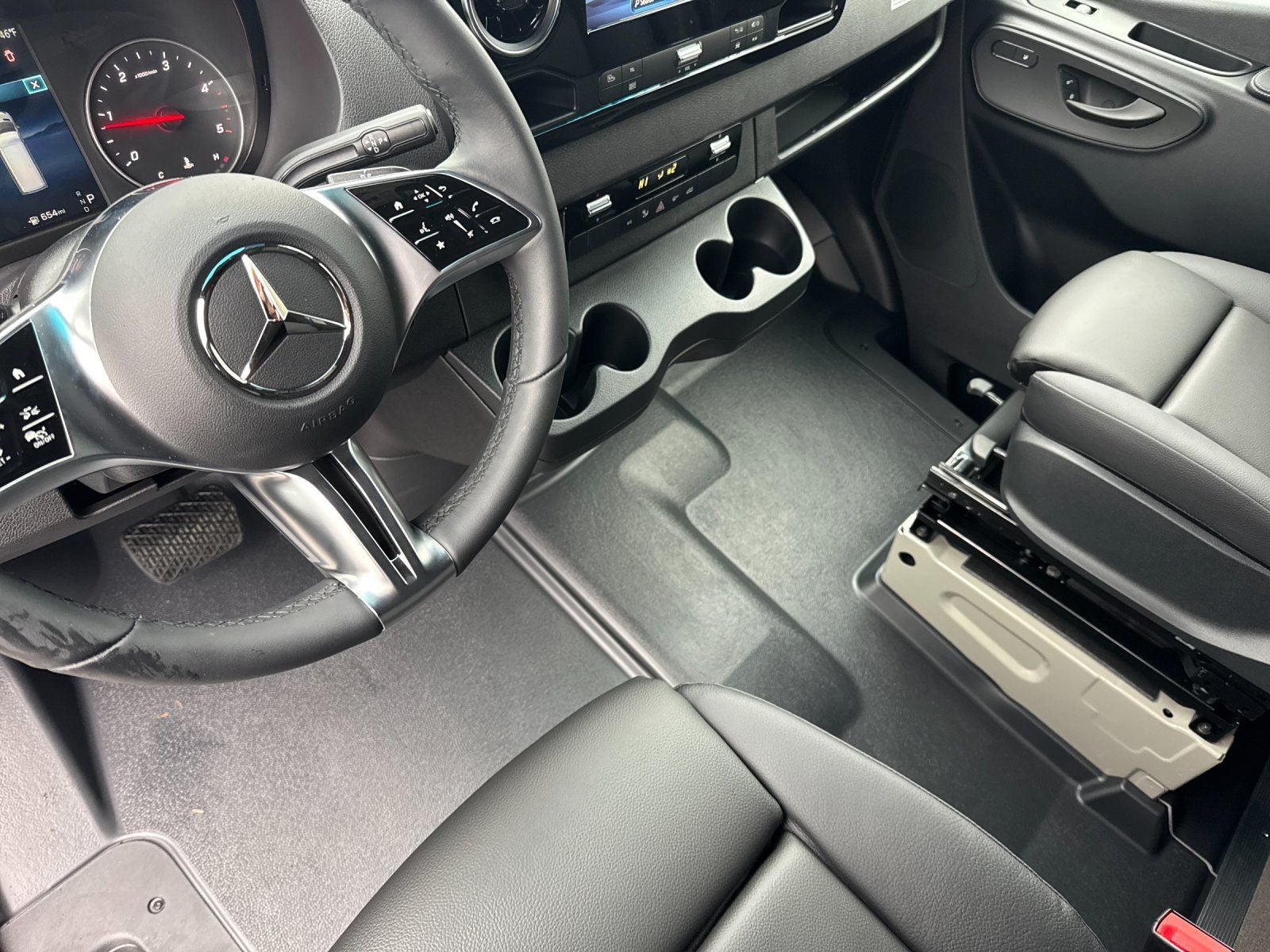 2026 Mercedes-Benz Sprinter 2500 Cargo 144 WB 4MATIC®