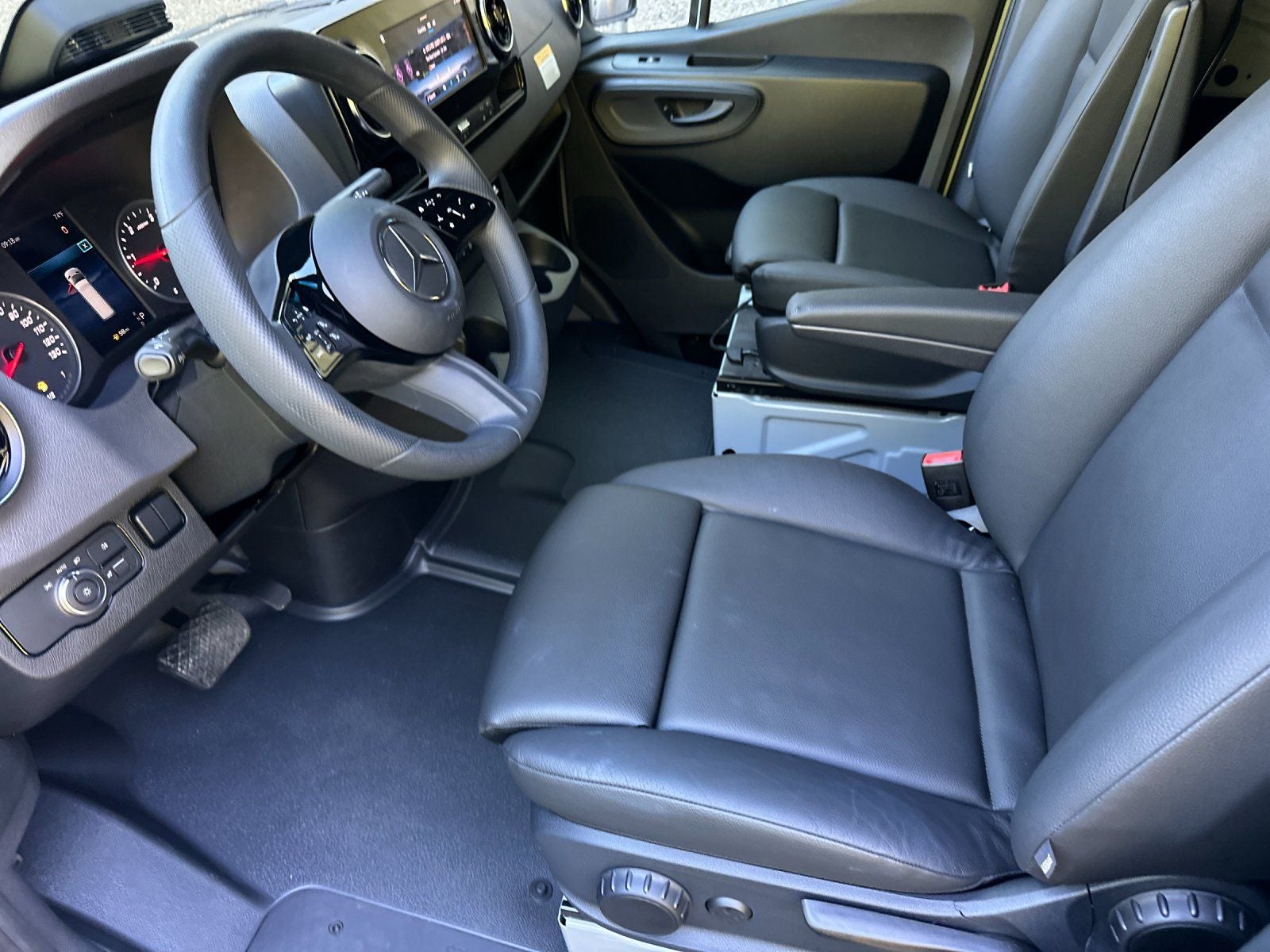 2025 Mercedes-Benz Sprinter 2500 Cargo 144 WB 4MATIC®