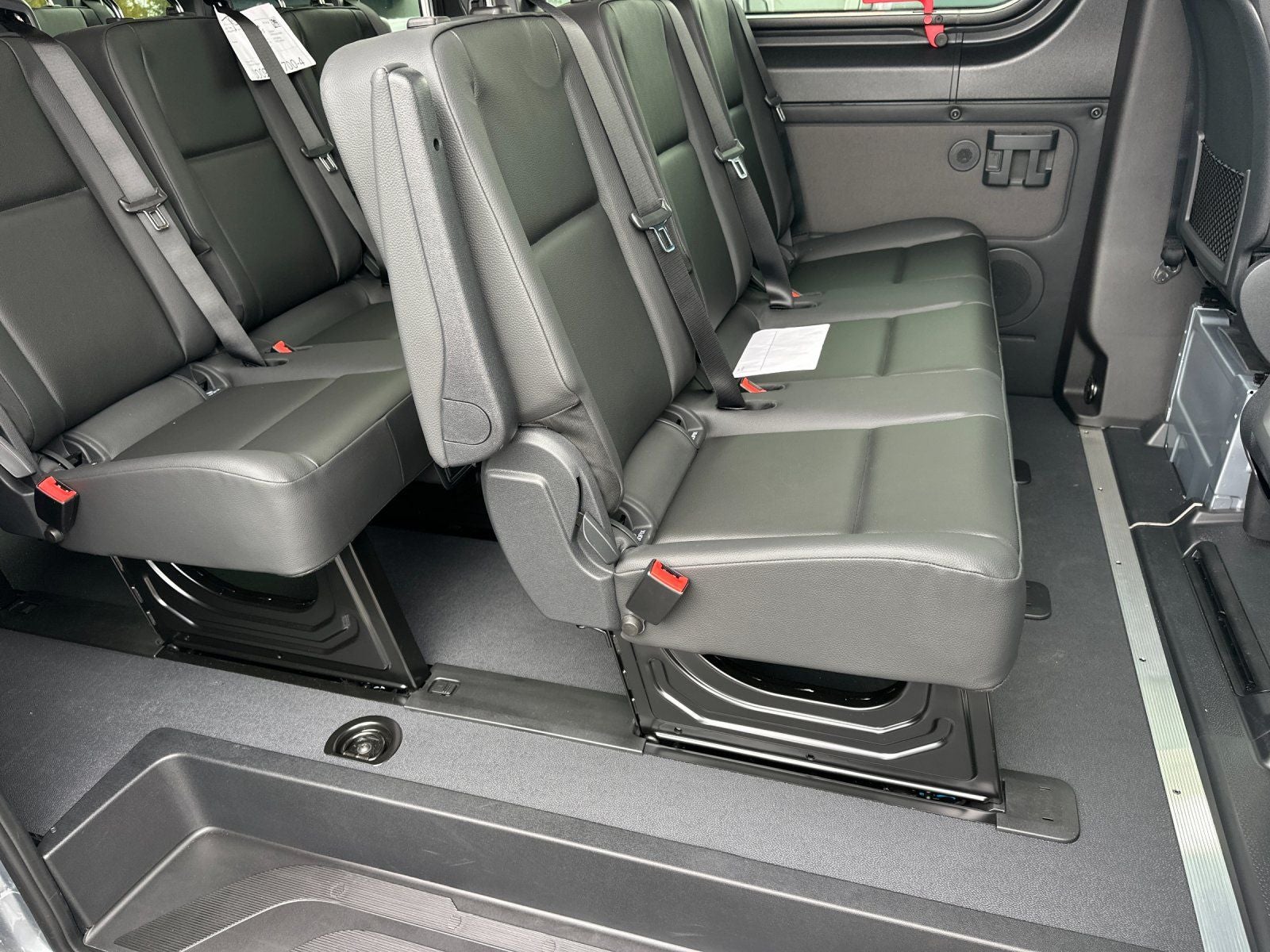 2025 Mercedes-Benz Sprinter 2500 Passenger 144 WB