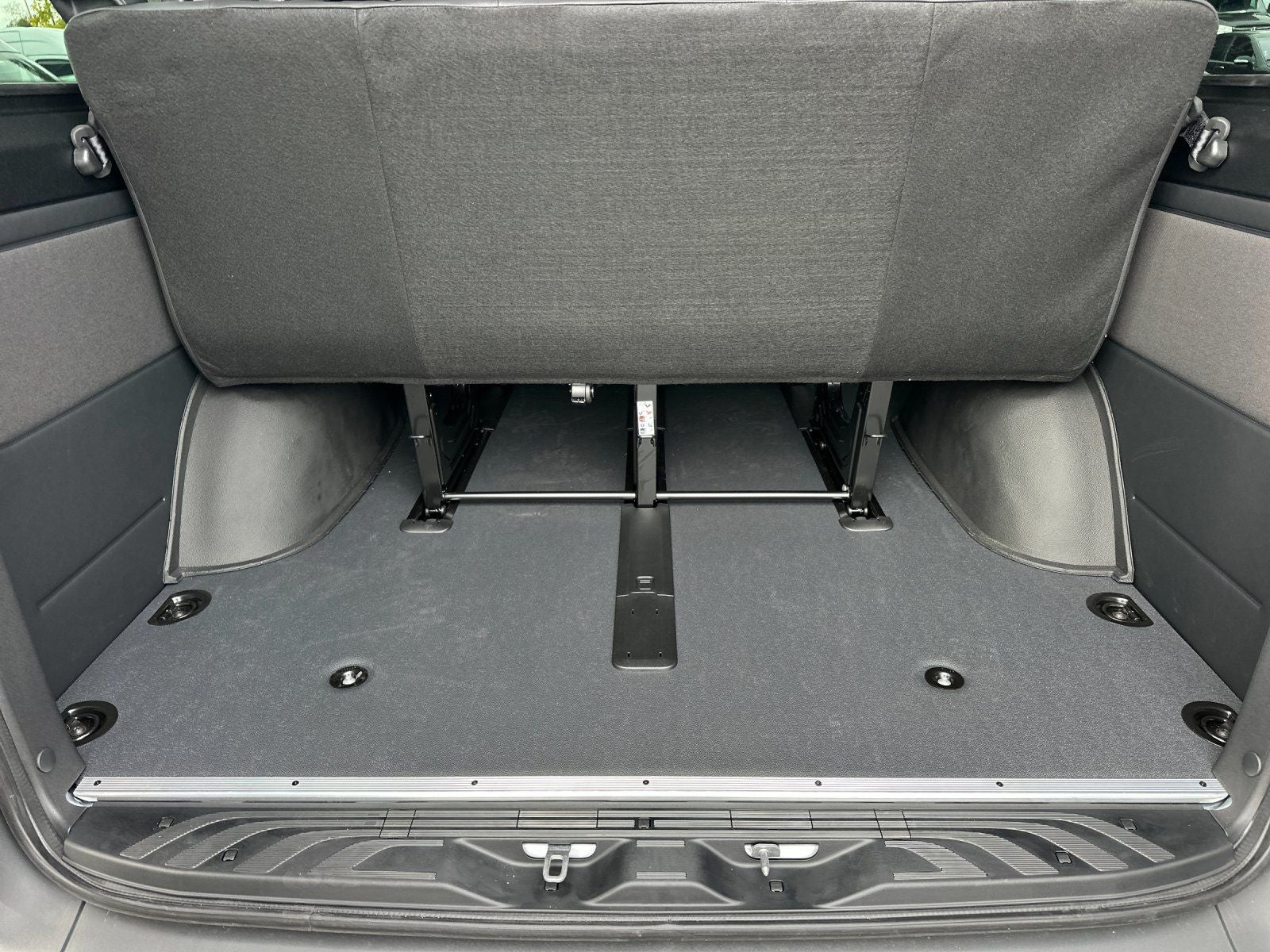 2025 Mercedes-Benz Sprinter 2500 Passenger 144 WB