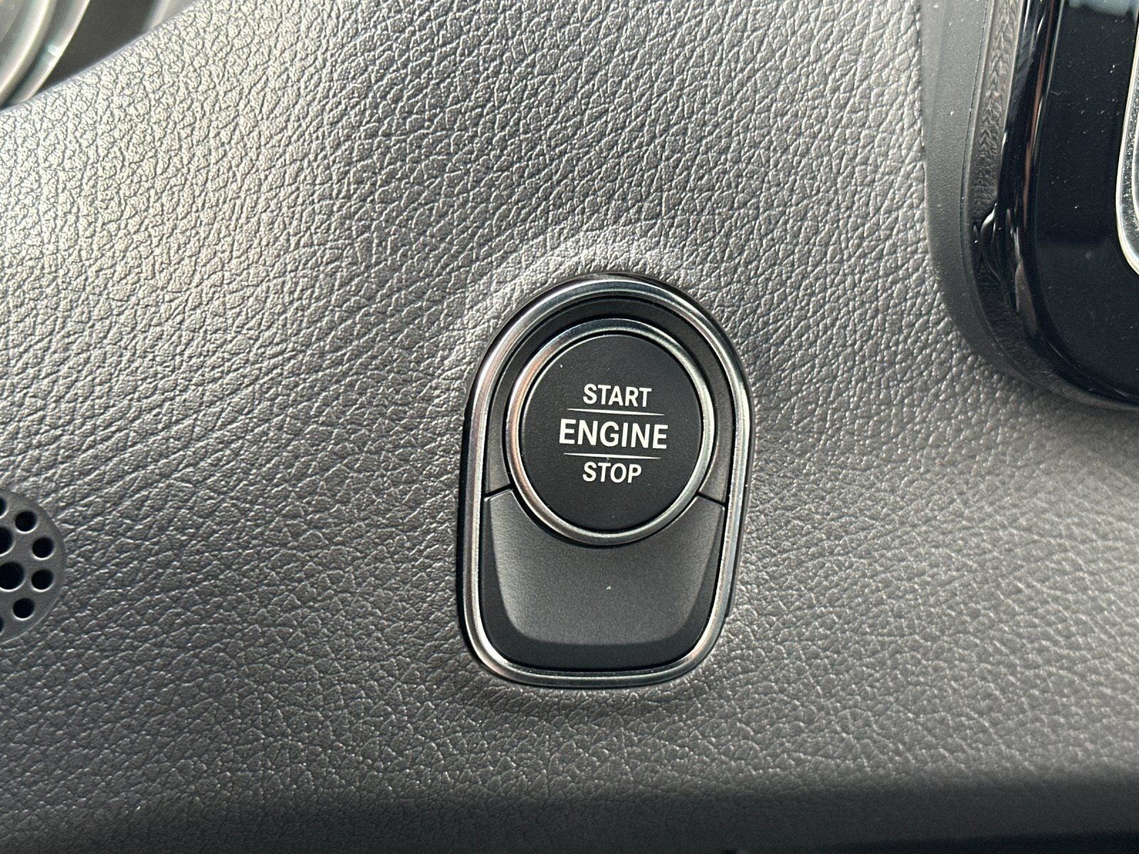 2025 Mercedes-Benz Sprinter 2500 Passenger 144 WB