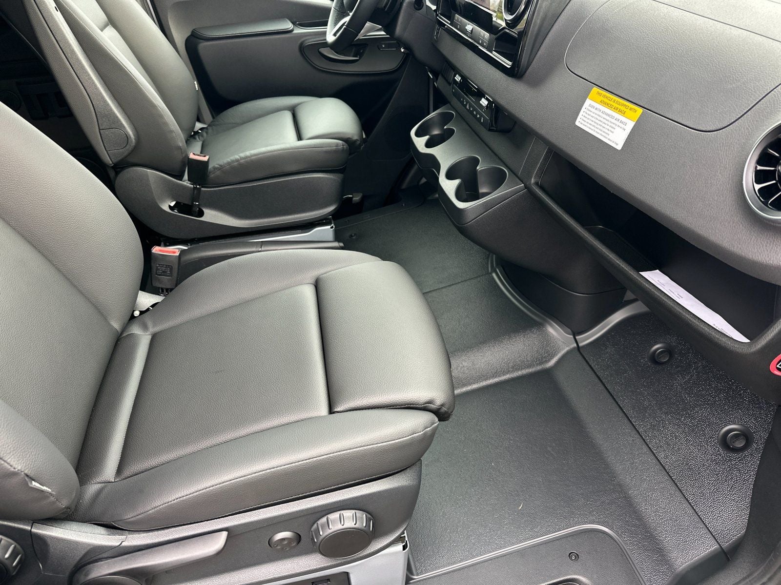 2025 Mercedes-Benz Sprinter 2500 Passenger 144 WB