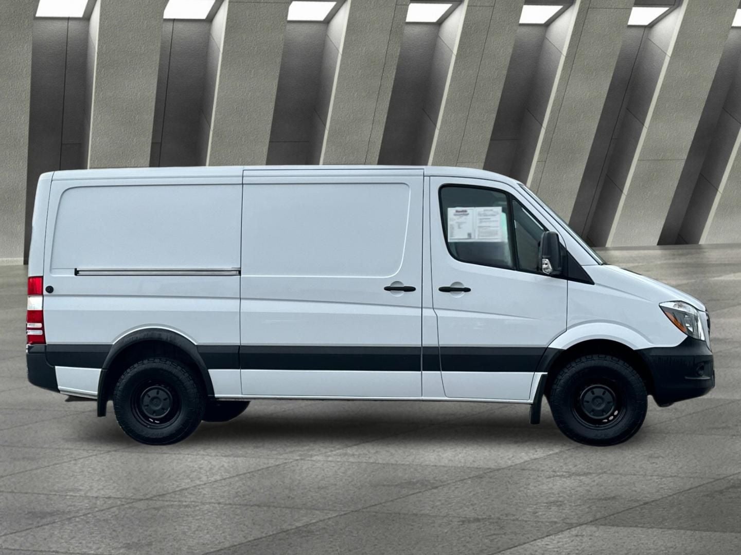 2017 Mercedes-Benz Sprinter 2500 Cargo 144 WB